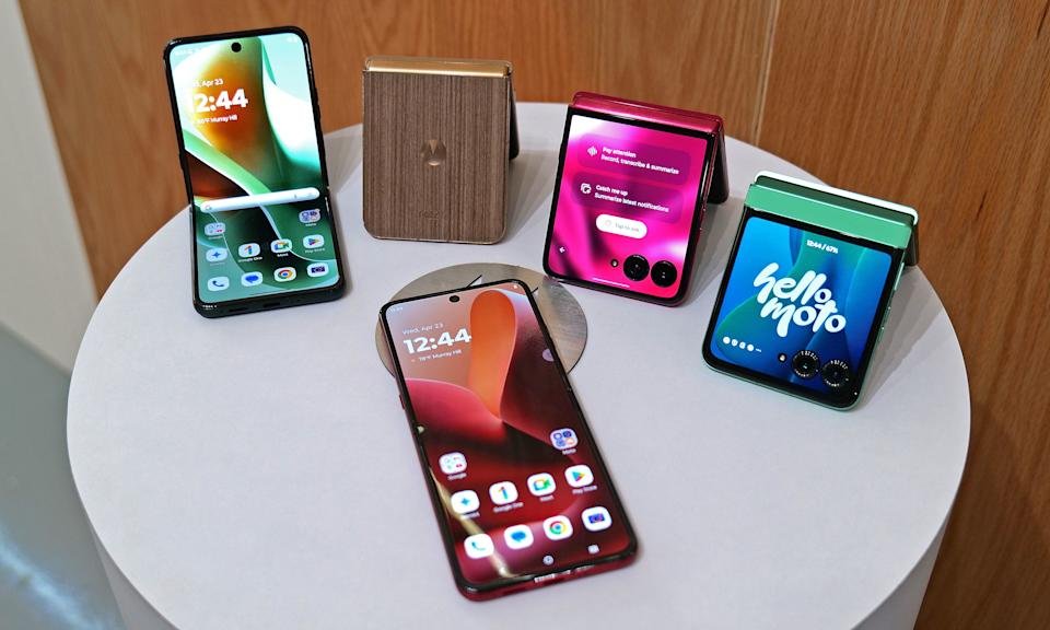 Motorola vertraagt mysterieus nieuwe RAZR-telefoons voor bepaalde dragers