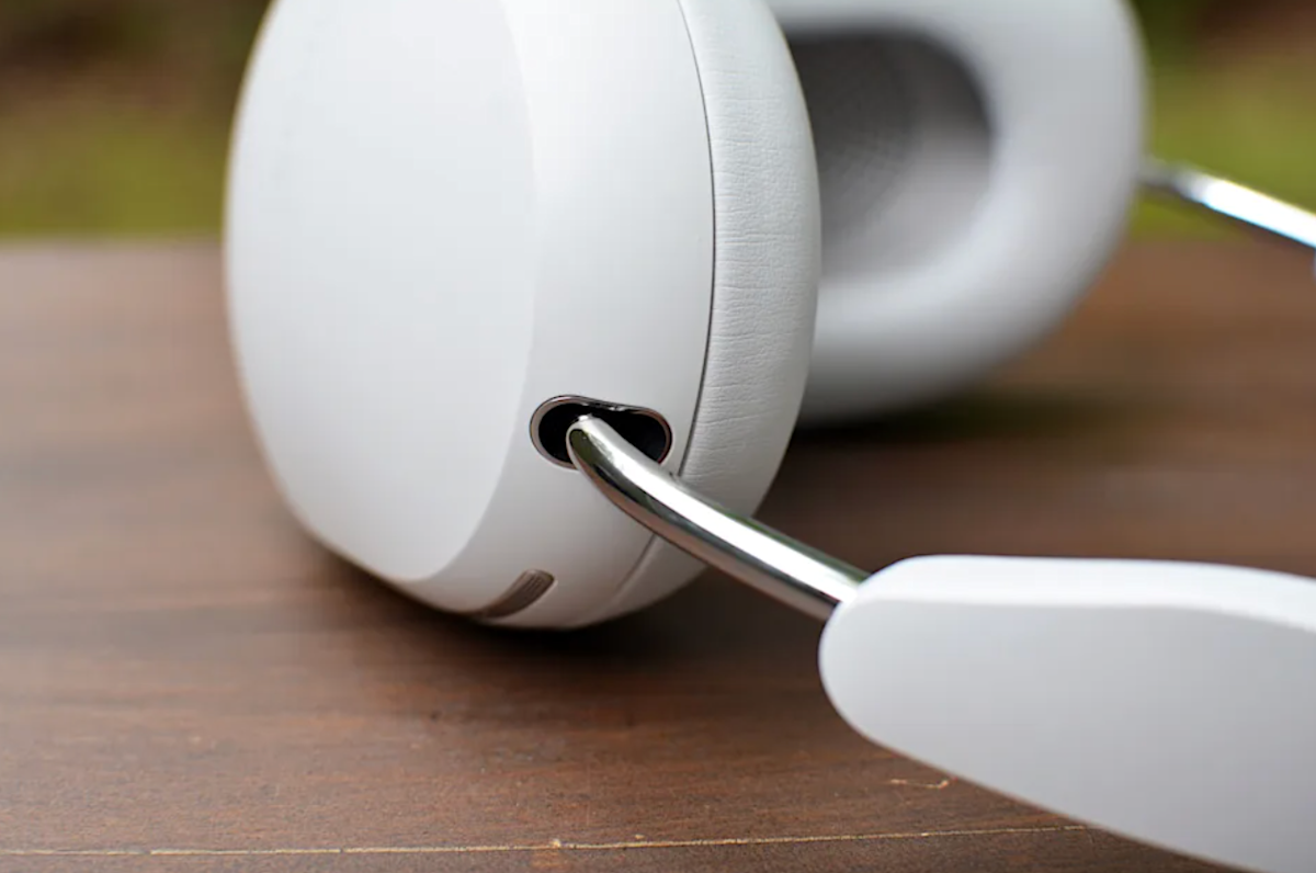 Sonos slaagt erin zijn CEO te behouden, als een verrassing