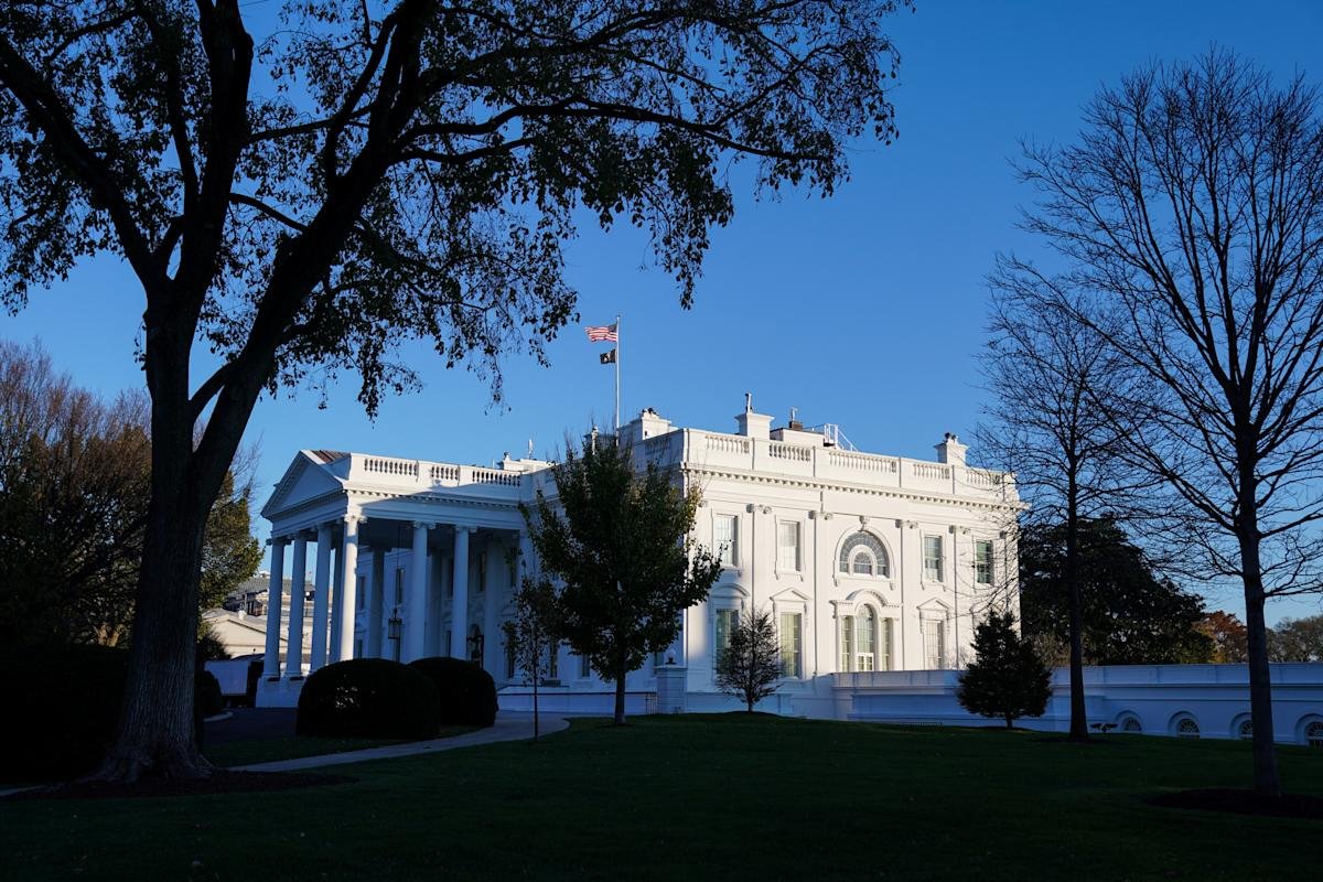Trump schaft vrijstelling minimalis voor lage postzendingen af