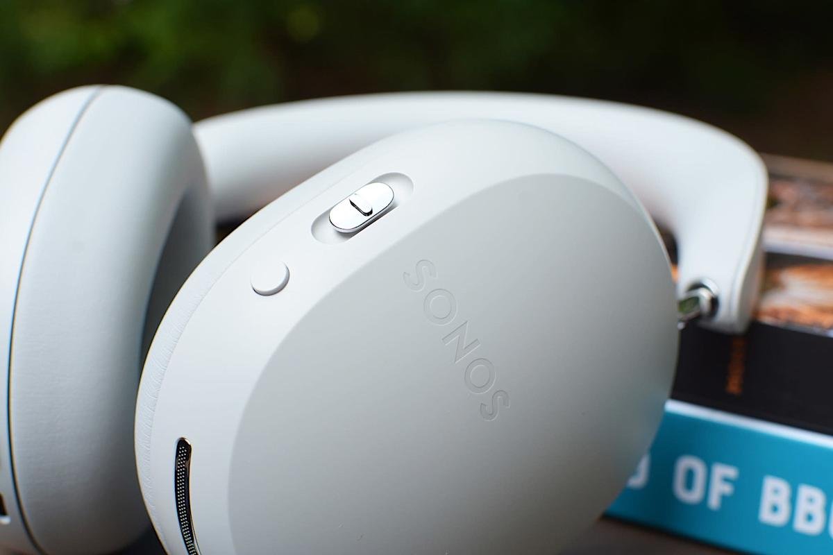 Korting van $100 op Sonos Ace-hoofdtelefoons