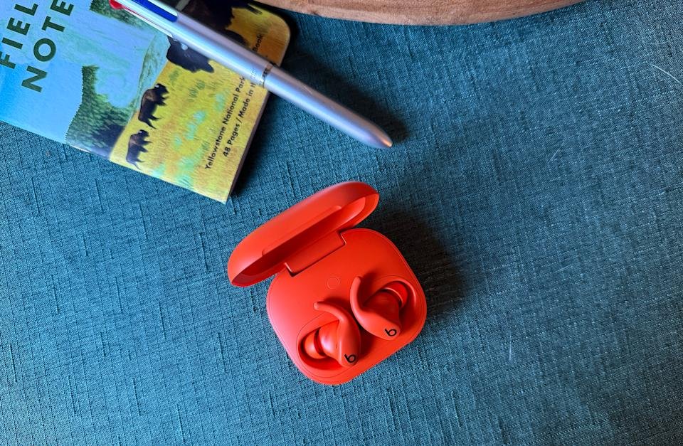 Beats Powerbeats Fit