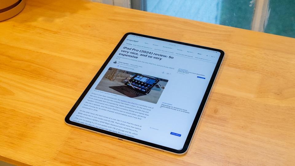 Recensiefoto's van Apple's iPad Pro M5, uitgebracht in oktober 2025.