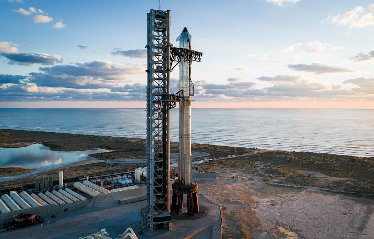 SpaceX bereidt nieuw ruimteschip voor na succesvolle testvlucht