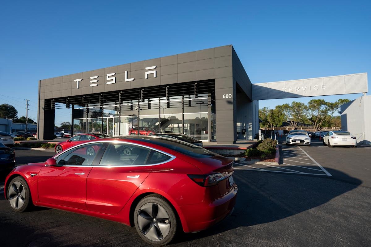 Tesla misleidde met Autopilot op de markt in Californië
