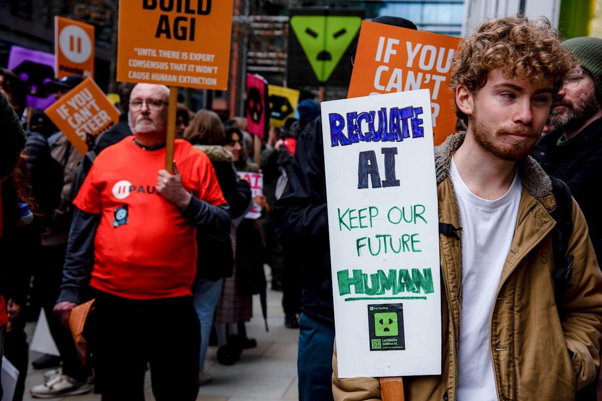 Britse regering uitstel AI-auteursrecht door protesten artiesten