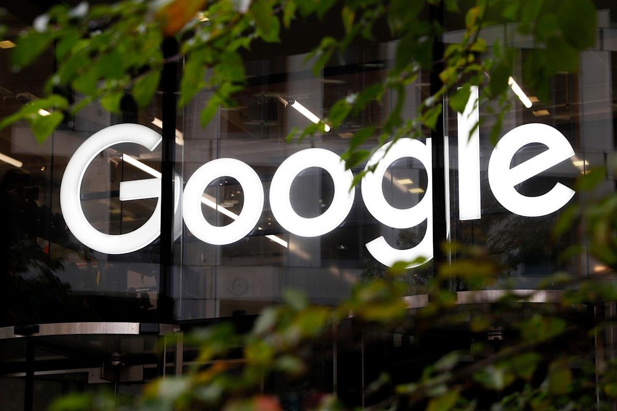 Google schaft 30% app store-commissie af en opent voor externe app-stores