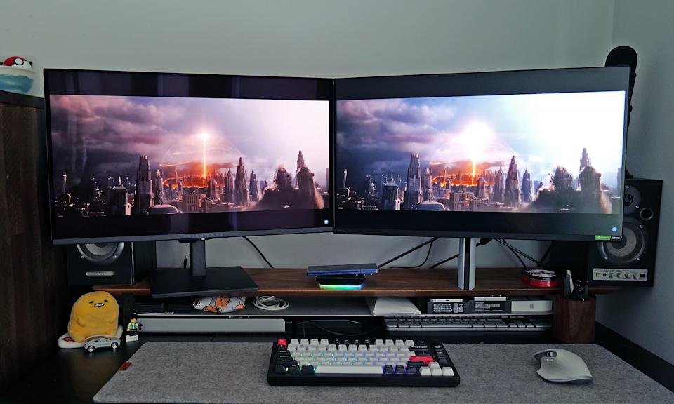 Hier is een directe vergelijking tussen de AW2726DM en de Sony Inzone M9, de laatste kostte $ 900 toen hij in 2022 uitkwam.